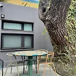 公寓 Modern With Kitchen & Secure Parking In *