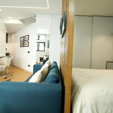 Appartement Modern With Kitchen & Secure Parking In *