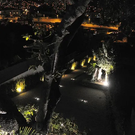 Modern With Kitchen & Secure Parking In Appartement *