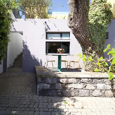 Modern With Kitchen & Secure Parking In Appartement