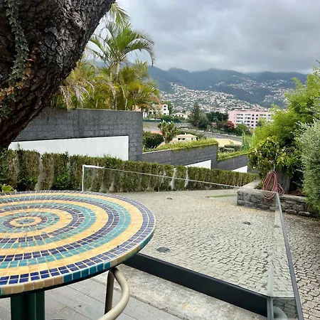 Modern With Kitchen & Secure Parking In *