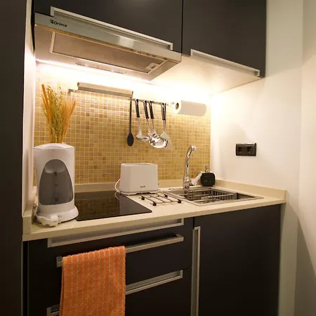 Modern With Kitchen & Secure Parking In Appartement