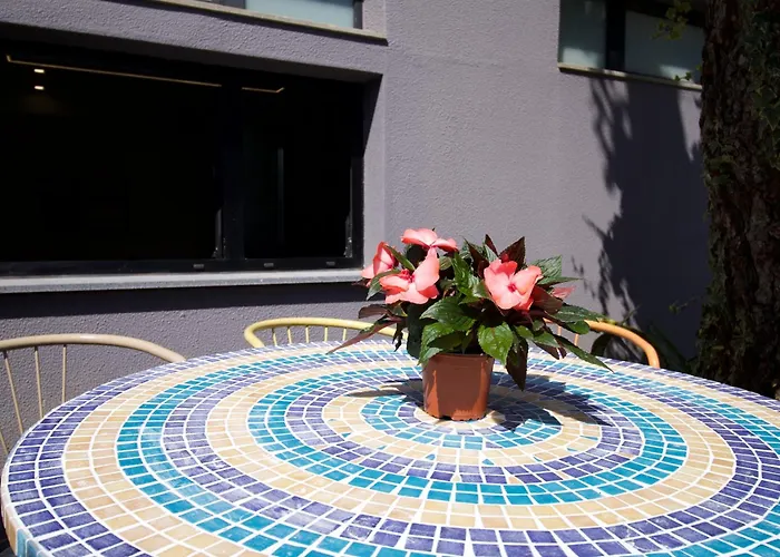 Modern With Kitchen & Secure Parking In Фуншал