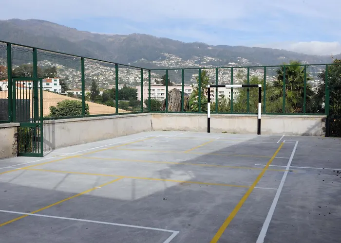 Modern With Kitchen & Secure Parking In Апартаменты Фуншал