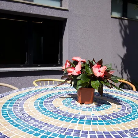 Modern With Kitchen & Secure Parking In Funchal